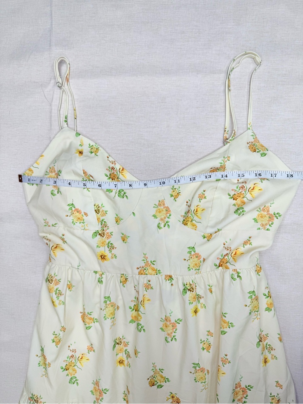 Cream Yellow Floral Open Back Tiered Maxi Dress Cottagecore L NWT - Picture 3 of 8